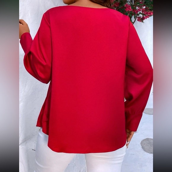 Luxe plus size draped front blouse - Picture 7 of 9